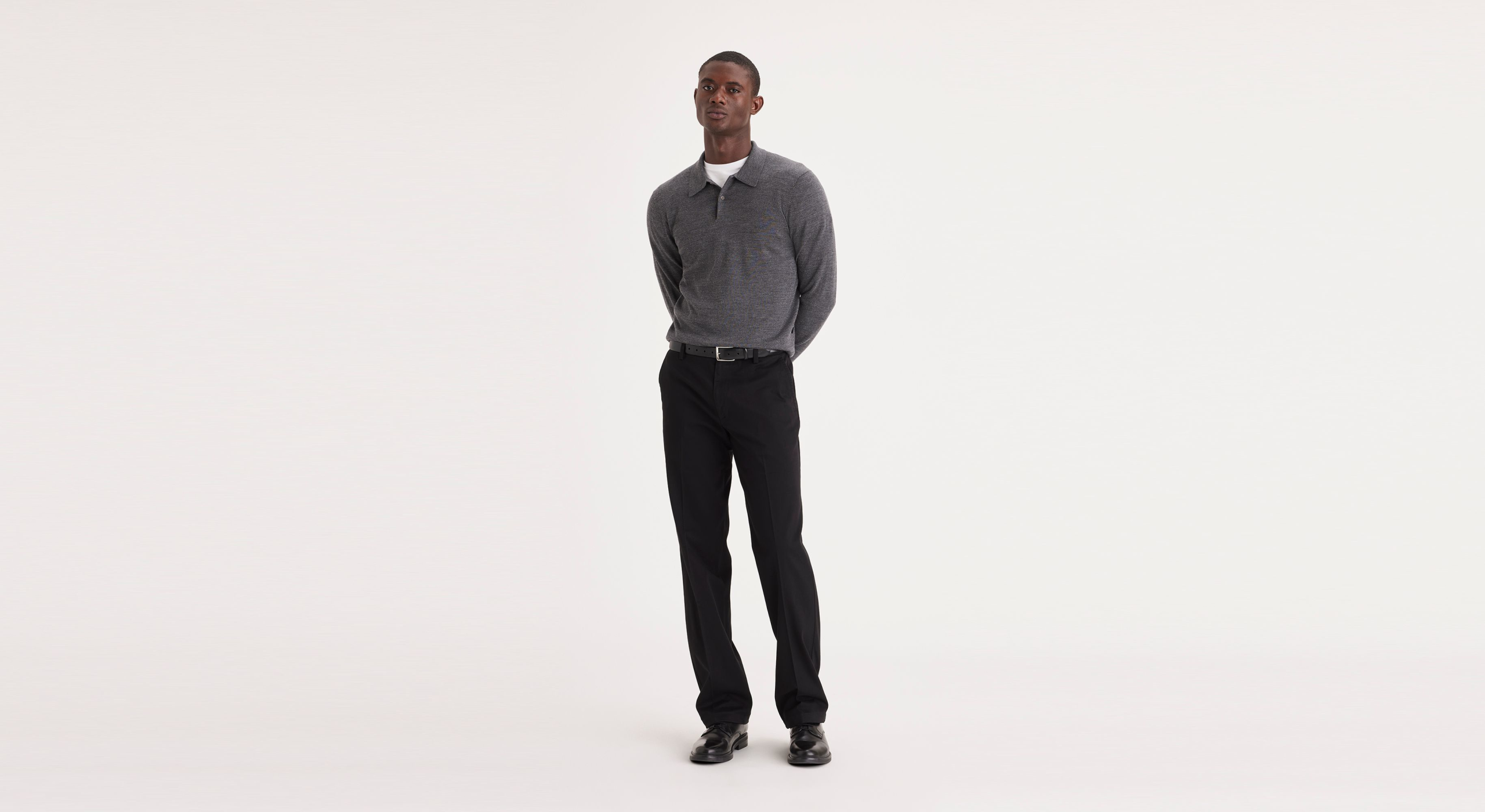 Easy Khakis. Classic Fit