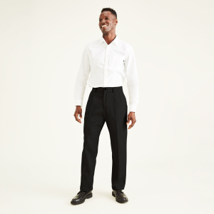Easy Stretch Khakis. Pleated. Relaxed Fit