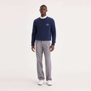 Easy Khakis. Pleated. Classic Fit