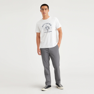 Essential Chinos. Slim Fit
