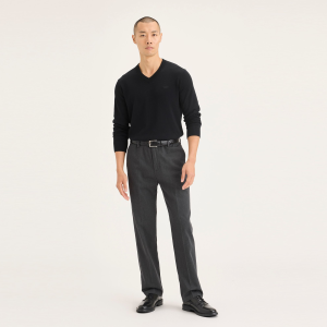 Signature Iron Free Khakis. Straight Fit with Stain Defender®