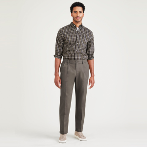 Signature Iron Free Khakis. Pleated. Classic Fit with Stain Defender®