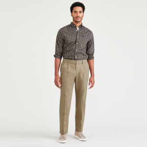 Signature Iron Free Khakis. Pleated. Classic Fit with Stain Defender®