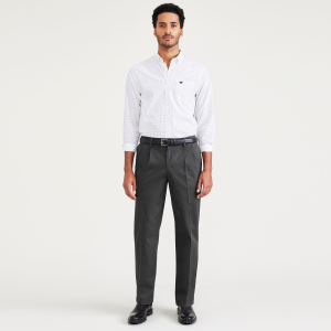 Signature Iron Free Khakis. Pleated. Classic Fit with Stain Defender®
