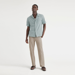 Essential Chinos. Straight Fit
